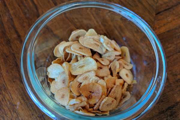 Fried Garlic Chips and Garlic Oil