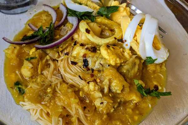 Mohinga (Burmese Catfish Curry Soup)