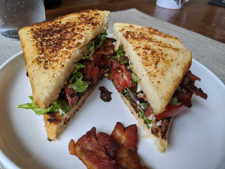 BLT